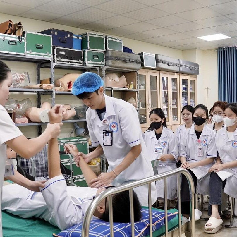 Hoạt động của trường Cao đẳng Y Hà Nội