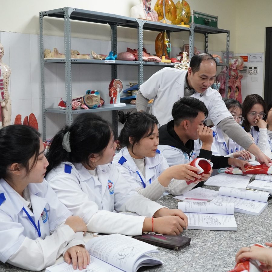 Hoạt động của trường Cao đẳng Y Hà Nội